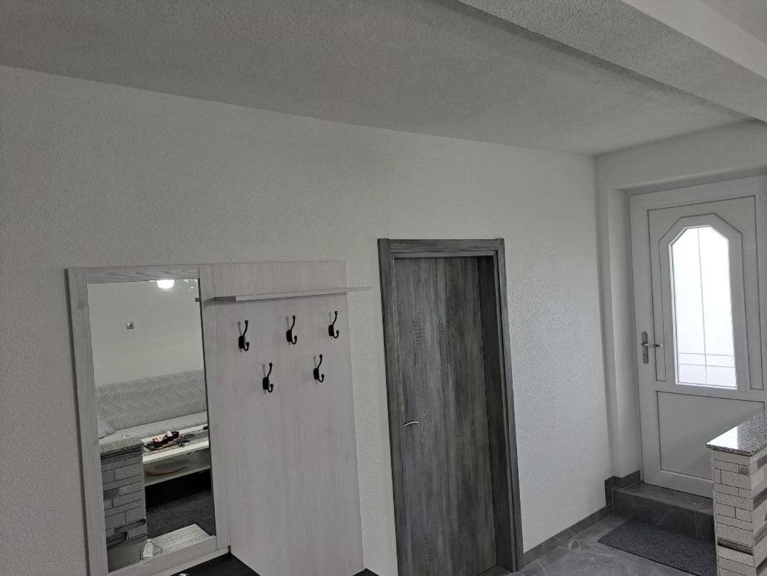 Apartman Ivo Ливно Экстерьер фото